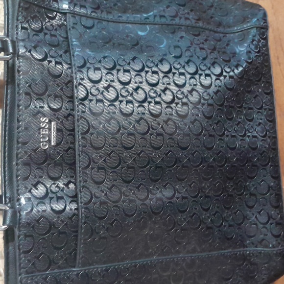 Guess Signature Logo Print Purse - Picture 3 of 11